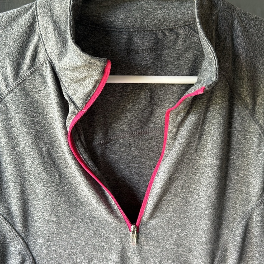 Reebok pullover - Picture 2 of 7